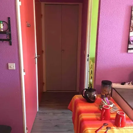 D'une A Lägenhet *